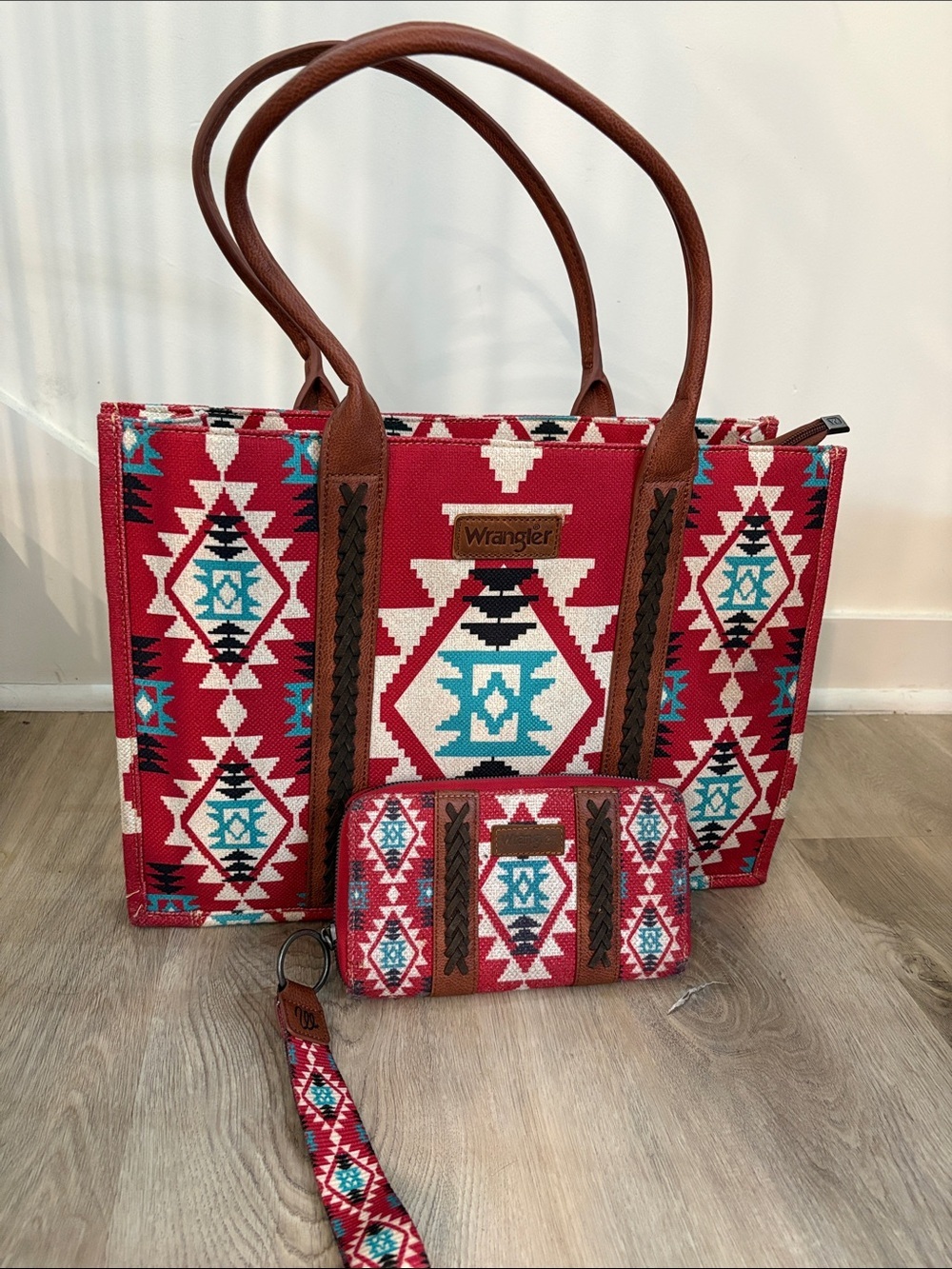 Wrangler Burgundy Southwestern Aztec Tote & Wristlet Wallet Set boho tribal